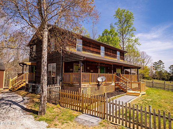 11th image of 596 Byrams Fork Rd