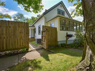 220 N Vine St, Medina, OH 44256