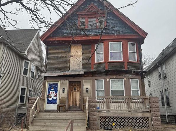 milwaukee-wisconsin-448377875 picture