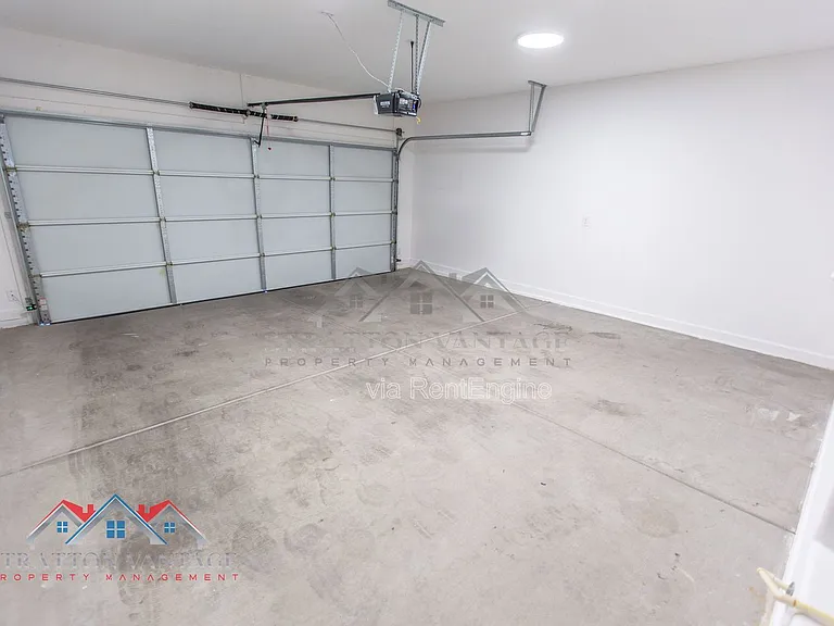 1673 N Wrigley Dr — Photo 21