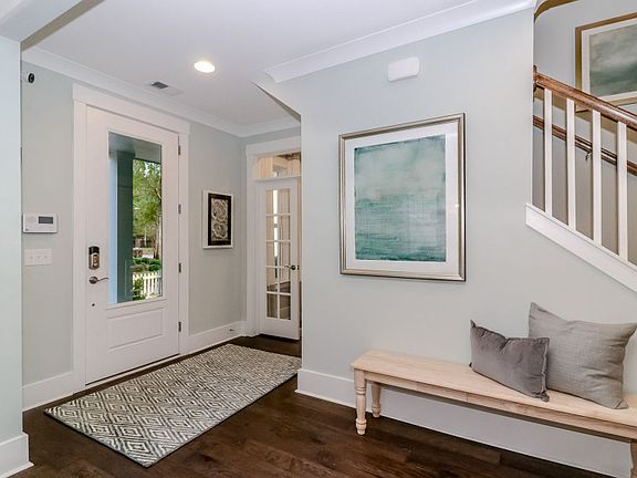 Inviting entrance into the Laurel new home design - Model Representation