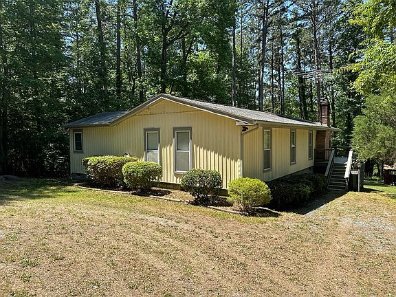3rd image of 96 Seven Oaks Dr