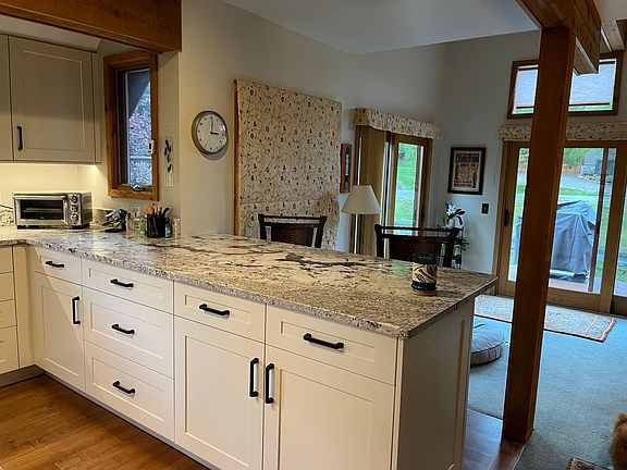 5th image of 1785 Brome Dr
