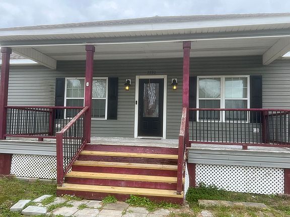 3rd image of 7792 Acadian Ln