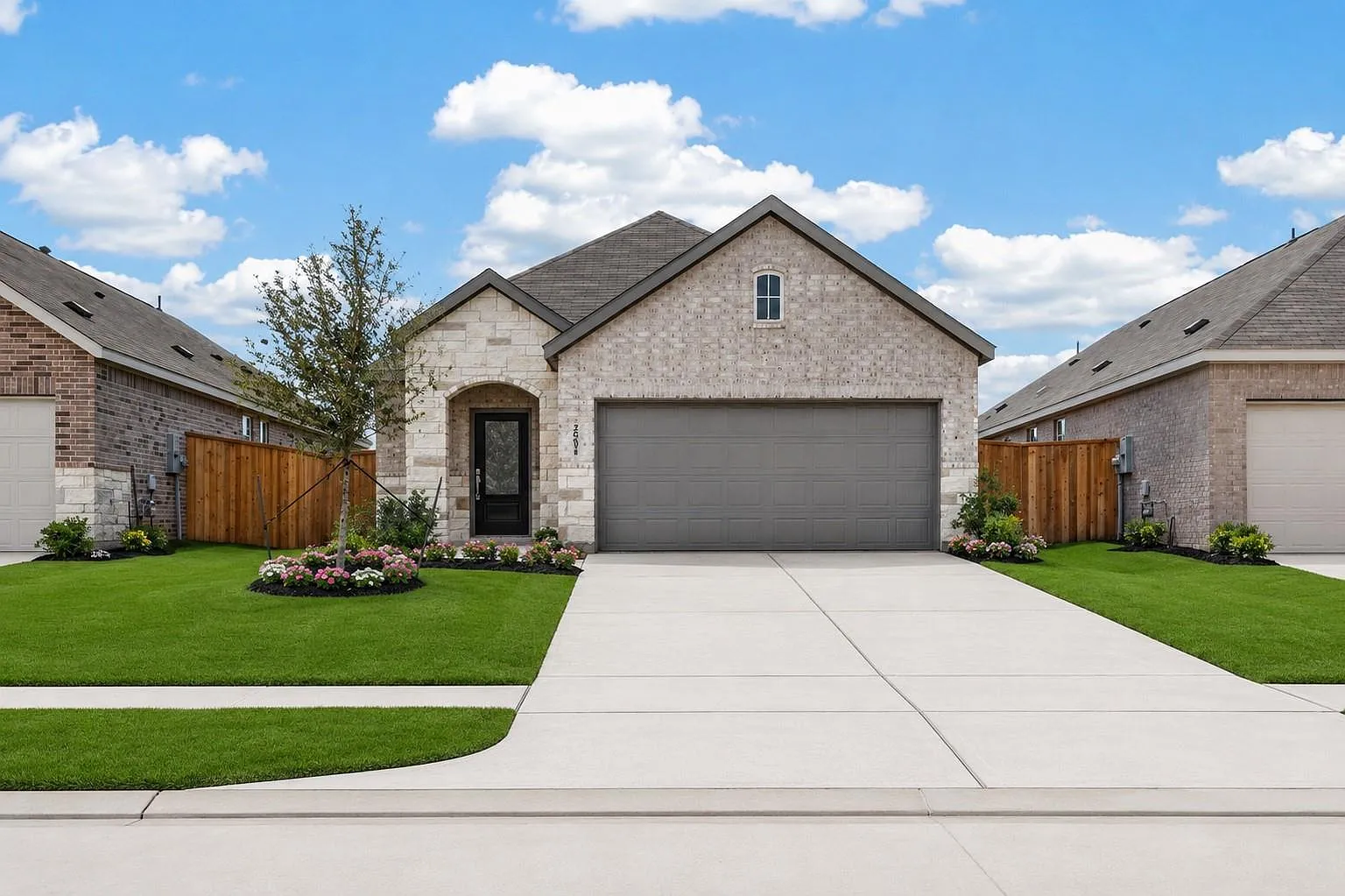 3 bed, 2.0 bath, 1800 sqft, $2,500 — Photo 4