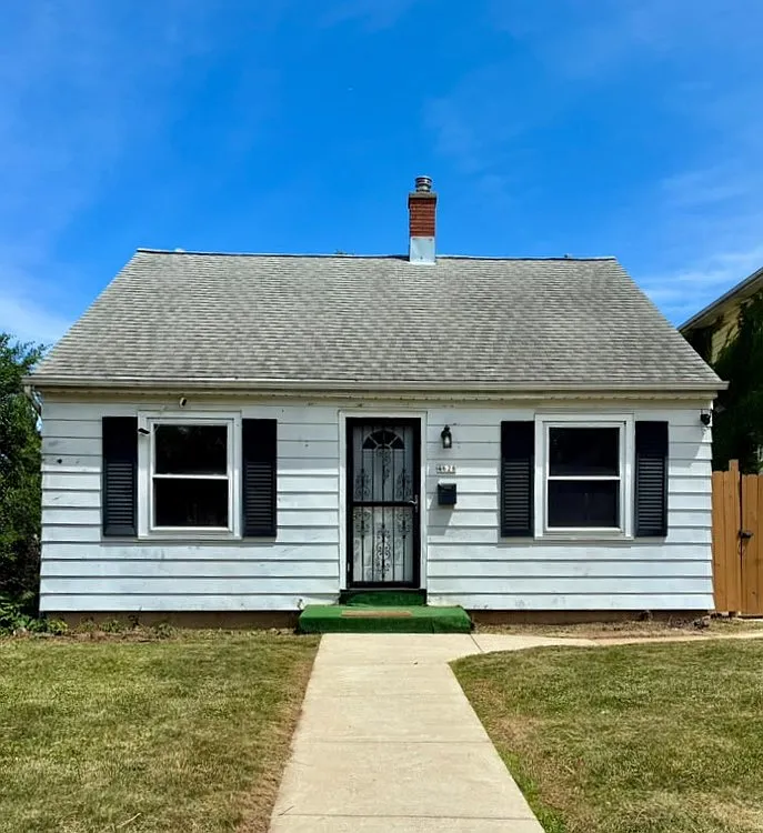 3 bed, 920 sqft, $1,500 — Photo 1