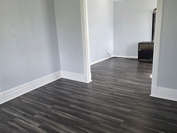 2nd image of 13 Reservoir St #2