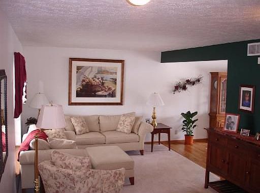 3rd image of 740 Tillies Ave
