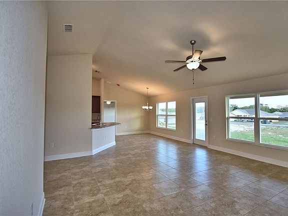 4th image of 7716 Sloewood Dr