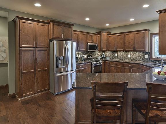 Custom Walkout Ranch