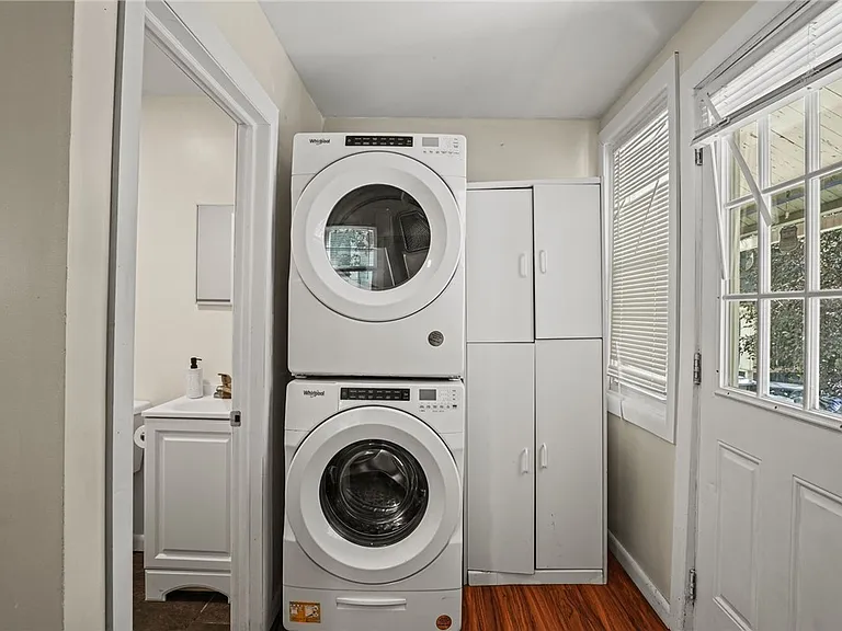 409 S Aurora St — Photo 17