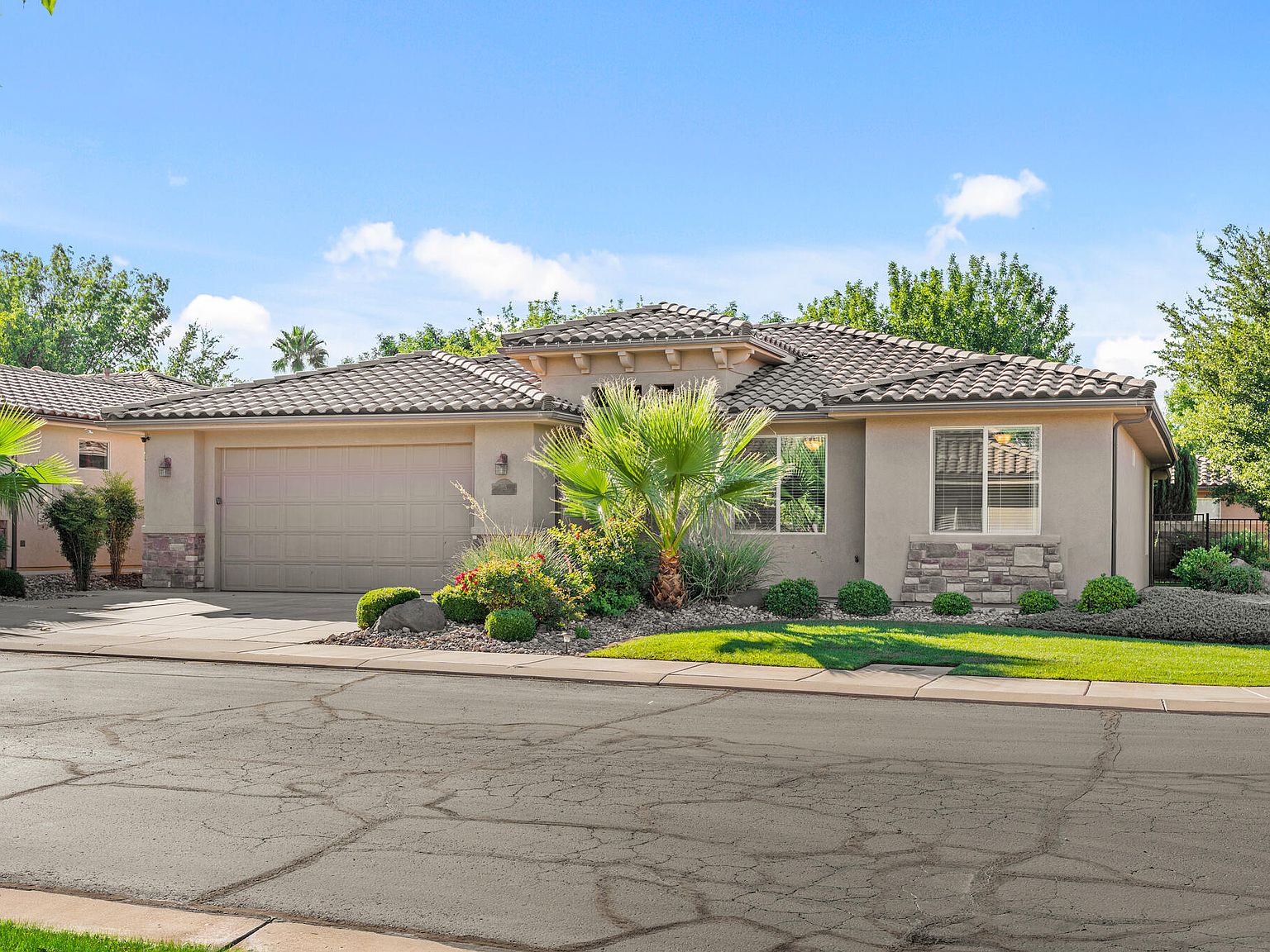 145 S Crystal Lakes Dr UNIT 115