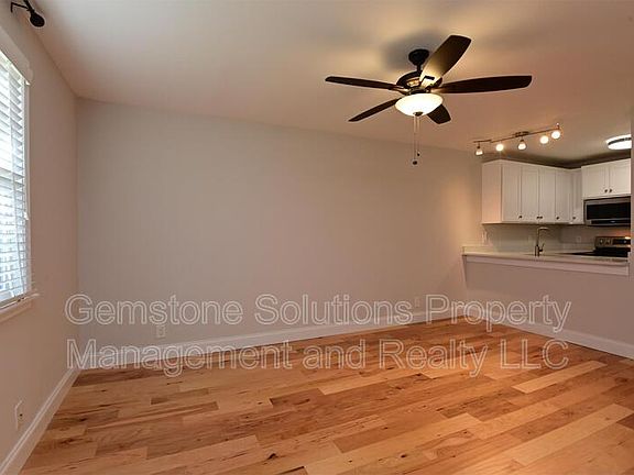 2nd image of 601 Boyd Mill Ave Unit P7
