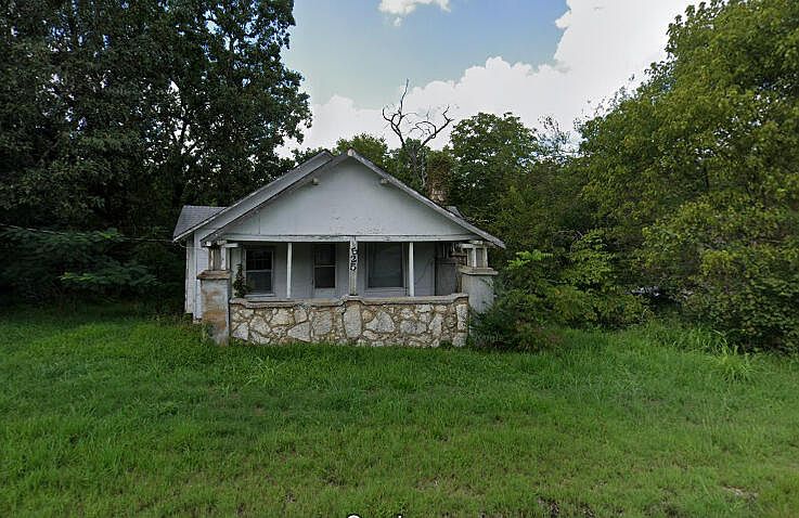 1st image of 525 Ash Flat Dr