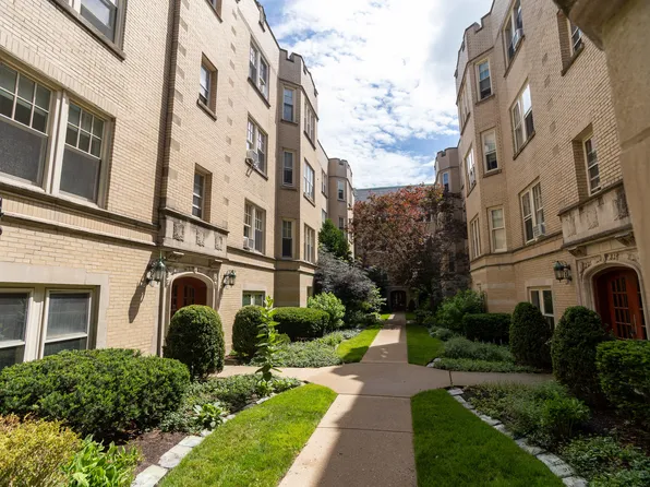 821 Forest Ave APT 2E, Evanston, IL 60202