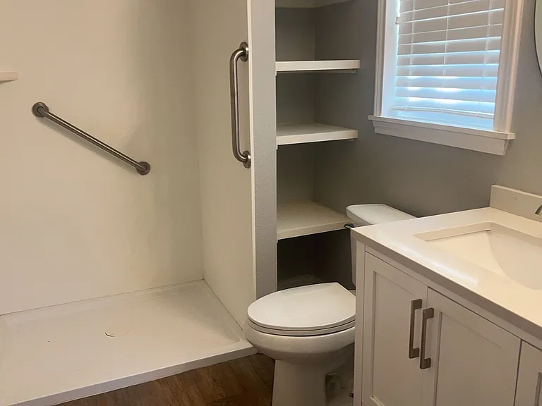 104 Varsity Cir — Photo 18