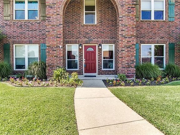 3rd image of 2507 Doyle Dr