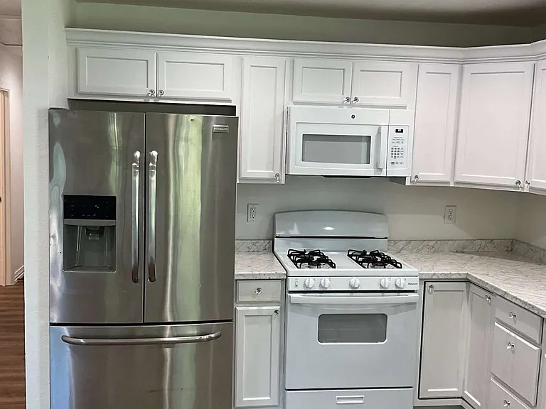 517 W Front St — Photo 13