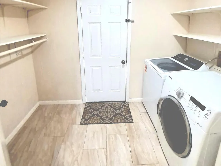 20010 Fort Bowie Ct — Photo 22