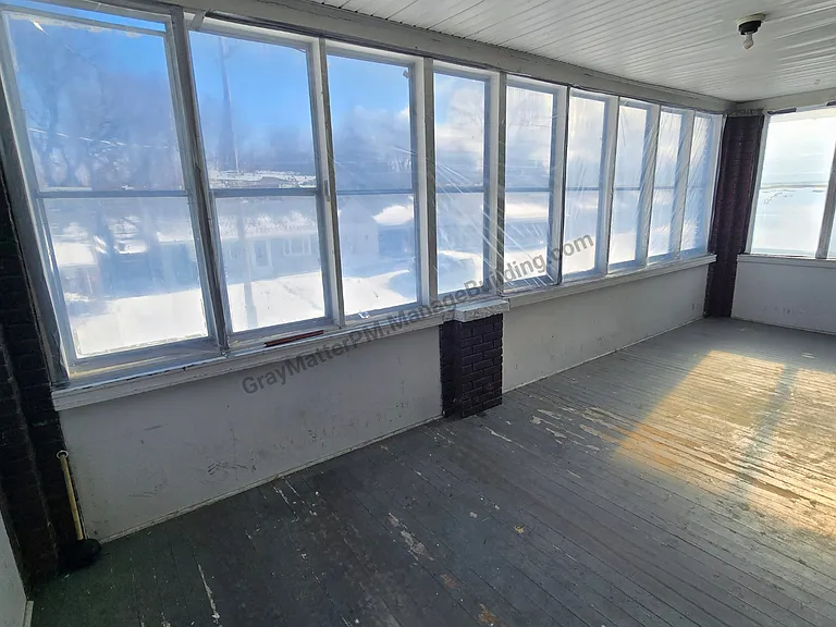 330 Hess Ave #2 — Photo 9