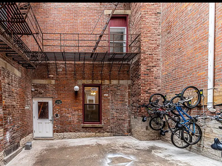 107 E Clifton Ave #7 — Photo 12