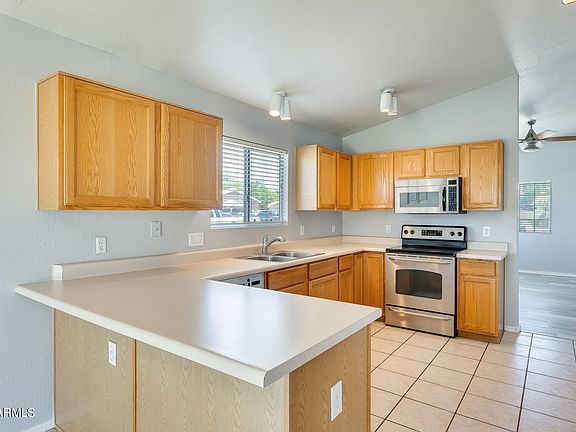 3rd image of 7308 W EUGIE Avenue