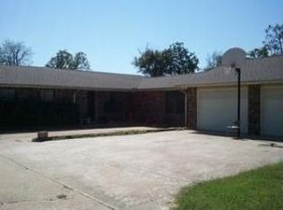 1633 Rr 5, Eufaula, OK 74432