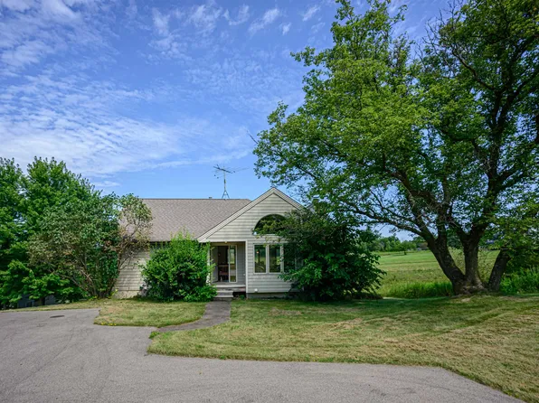 5 Heim Ct, Galena, IL 61036