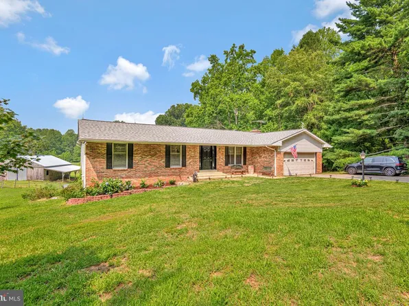 200 M F Bowen Rd, Huntingtown, MD 20639