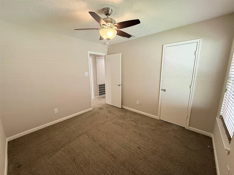 29225 Legends Valley Dr — Photo 22