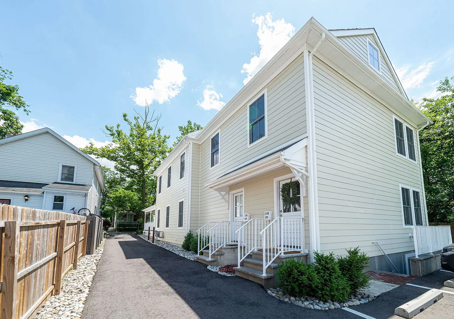 11 Quarry Street — Photo 2