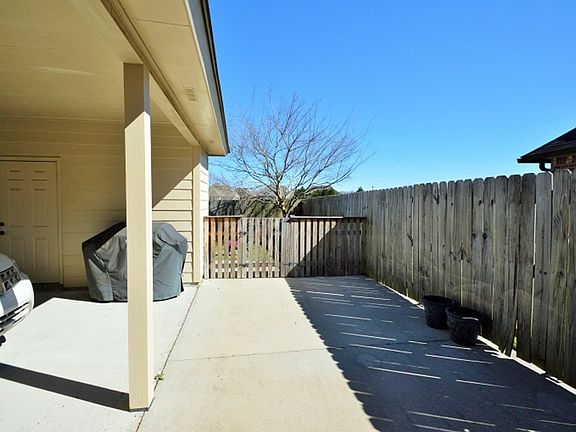 2nd image of 15180 Creekview Dr