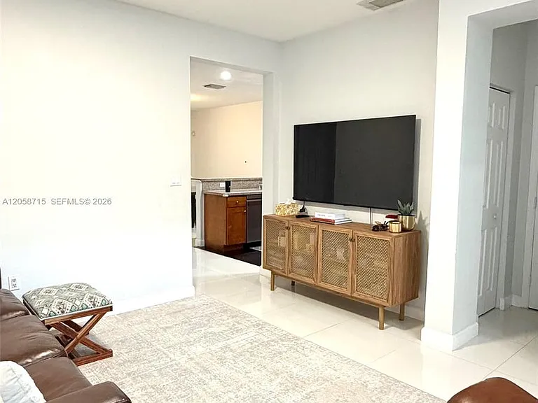 10780 NW 74th Ln #10780 — Photo 5