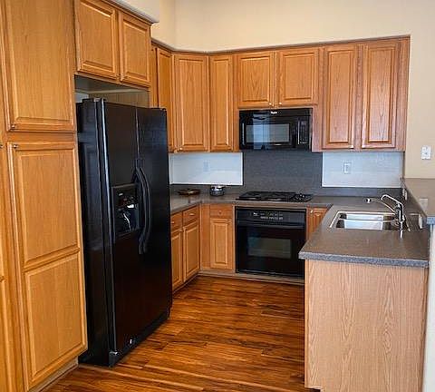 4th image of 756 Batista Dr