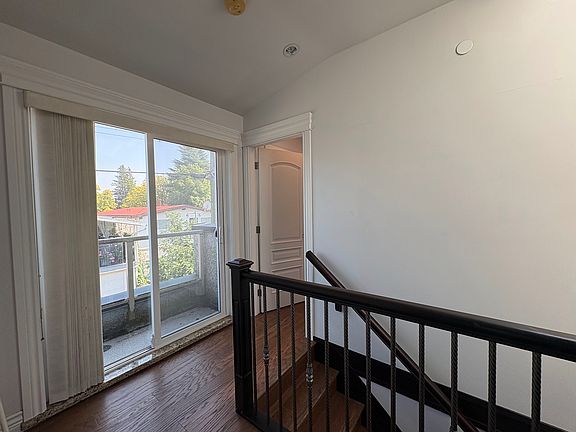 3rd image of 5772 Rhodes St