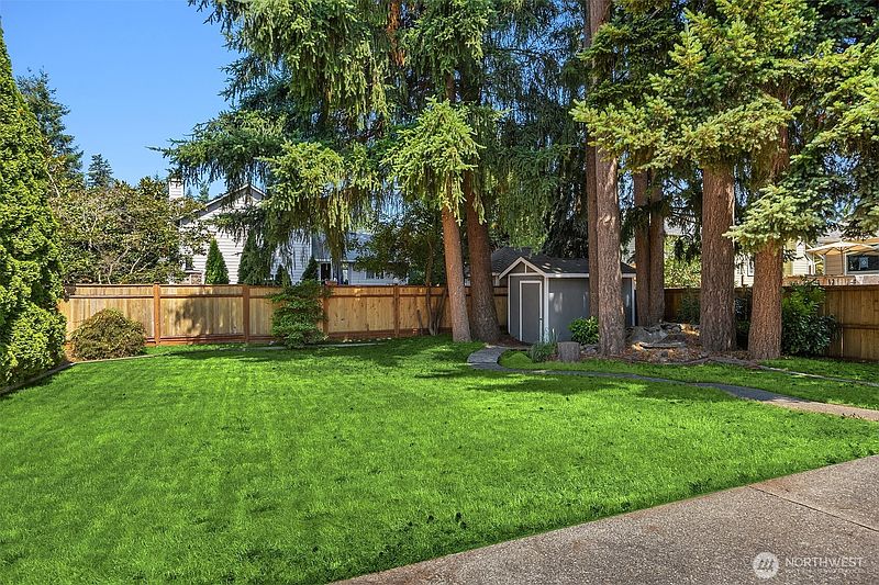 4th image of 23032 SE 282nd Court