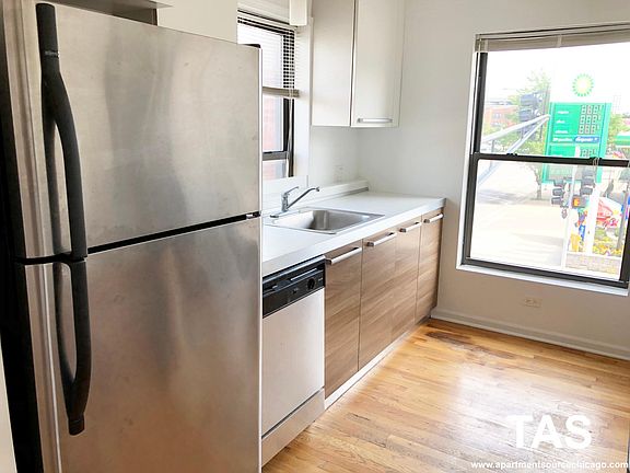 5th image of 5200 W North Ave #2E