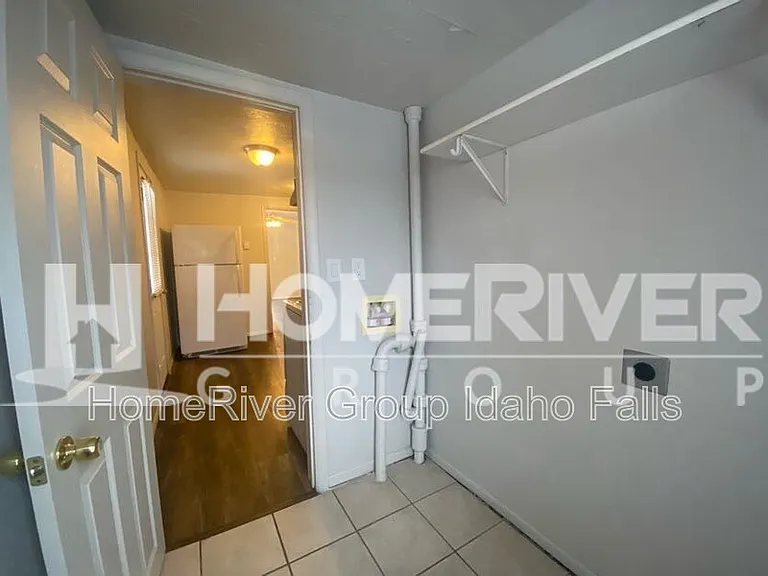 1350 Lake Ave — Photo 3