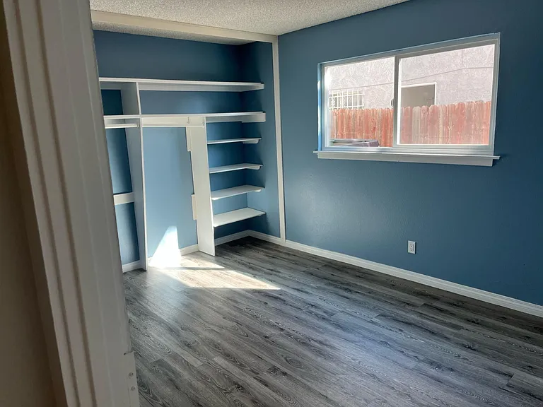 1042 Bennett Ave #1 — Photo 14