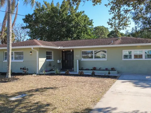 110 92nd Ave NE, Saint Petersburg, FL 33702