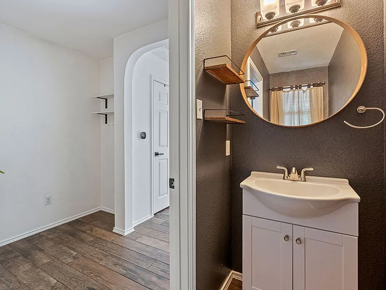7107 Leppke Cv — Photo 9