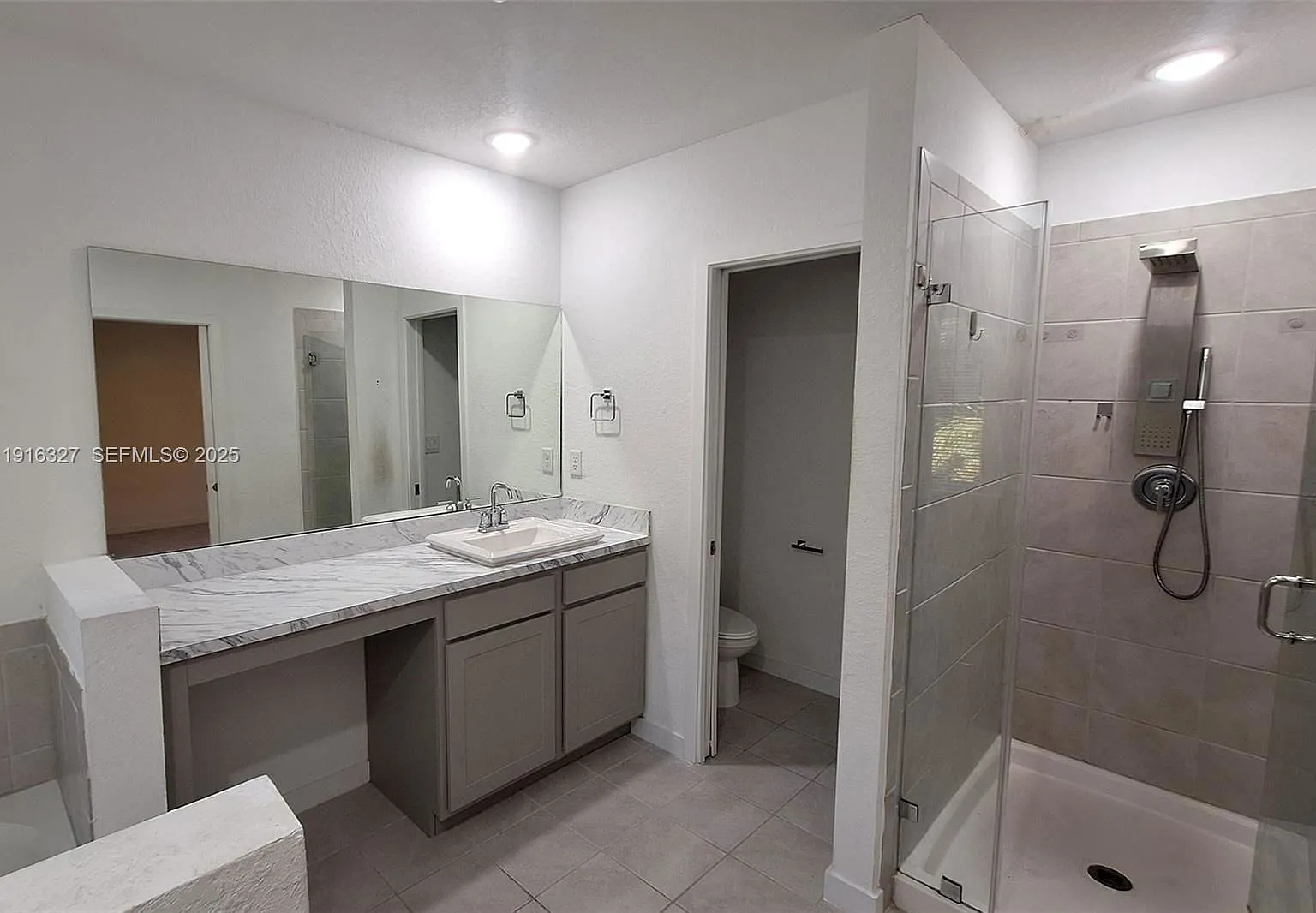 4 bed, 3.0 bath, $3,500 — Photo 4