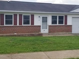 19 Walnut Mill Ln, Cleona, PA 17042
