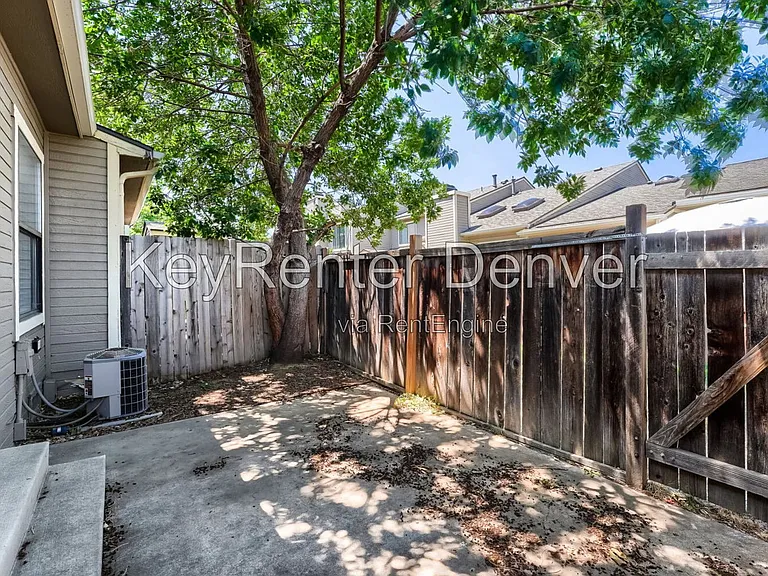 4603 S Fraser Ct — Photo 16