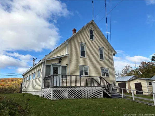 15 Underhill St, Peel, NB E7L 4A3