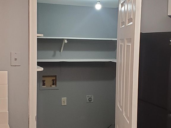 3rd image of 3009 Hawthorne Pl SE