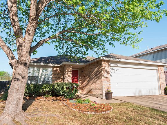 3rd image of 2516 Cherry Dr