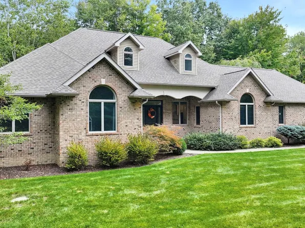 3116 N Gleaner Rd, Freeland, MI 48623