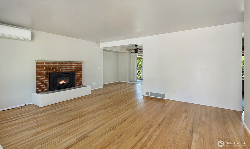 5th image of 30633 4th Avenue S