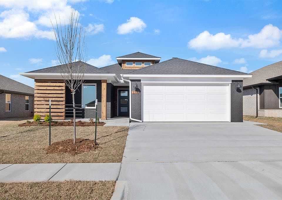 1st image of 3716 Alta Vista Dr
